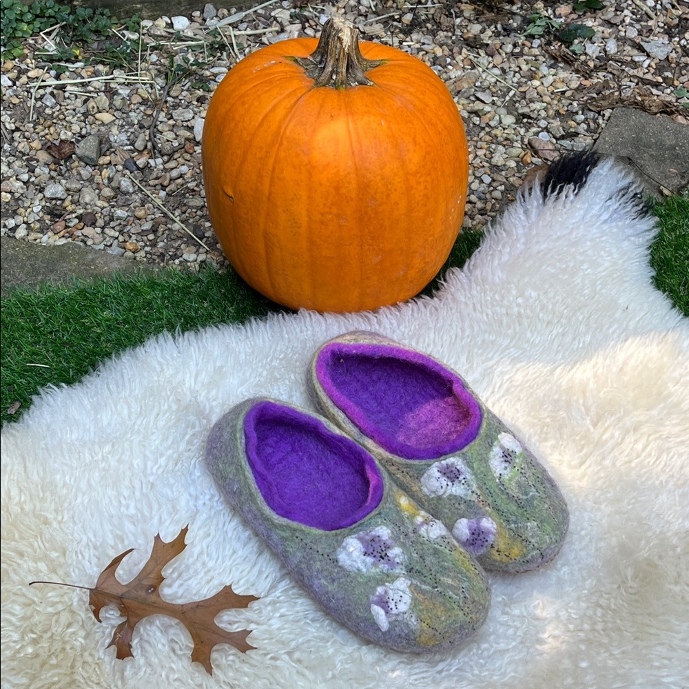 Cozy Purple and Green Felted Slippers, size 8 woman, handmade, leather sole, new
